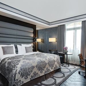 Savoy Executive room